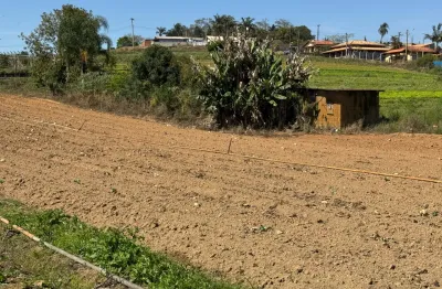 Ibiúna; o terreno dos seus sonhos agora ao seu alcance com; “2.550,29 m2', na medida certa para você formar a sua tão sonhada chácara.