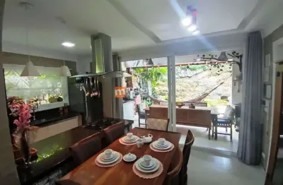 Casa com 2 quartos à venda na rua durval pires da cunha, 362, sambaqui, florianópolis por r$ 1.900.000