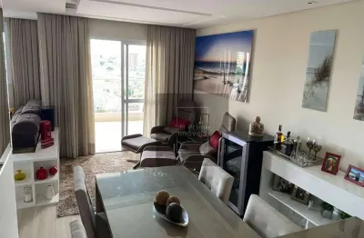 Apartamento sofisticado com varanda gourmet e estrutura completa de lazer