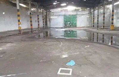 Barracão / Galpão / Depósito à venda na Avenida Afrânio Peixoto, 521, Coutos, Salvador