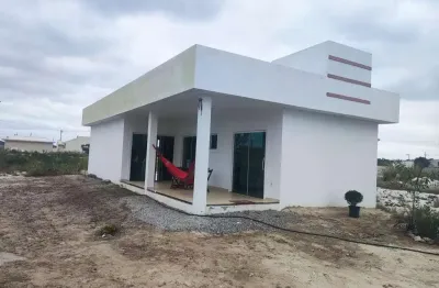 Casa à venda no condomínio village valtelina – arraial do cabo/rj