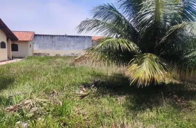 Lote de terreno parcialmente murado medindo 12x30 a 150m da lagoa de praia seca