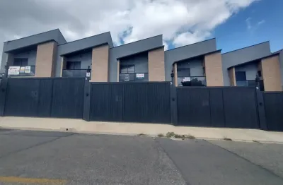 Linda casa à venda, com 02 suítes e móveis planejados na zona oeste de sorocaba!