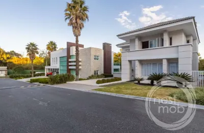 Casa com 380 m², 4 quartos sendo 4 suítes à venda no bairro pilarzinho.