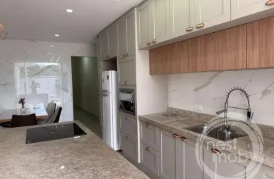 Linda Casa com piscina aquecida e espaço gourmet no Jardim Alvorada em Maringá.