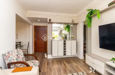 Ótimo 2 quartos (dormitórios) reformado no Bairro Santana!