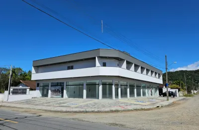 Apartamento de 1 quarto em frente ao centro de distribuição da ambrrv