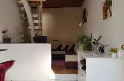 Casa com 3 quartos para alugar na Rua Rodolfo Garcia, Vila Santa Catarina, São Paulo