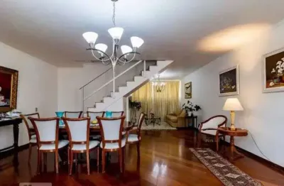 Casa com 3 quartos à venda na Rua Itagyba Santiago, Vila Alexandria, São Paulo