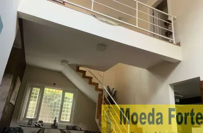 Casa com 3 quartos para alugar na Rua João Della Manna, Rolinópolis, São Paulo