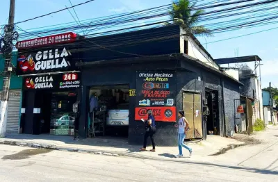 Imóvel comercial à venda na Japuíba – 3 lojas + casa e terreno em ponto estratégico de Angra dos Reis