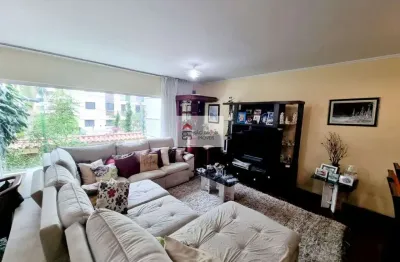 Casa com 4 quartos para alugar na Rua Pacatuba, Alto da Boa Vista, São Paulo