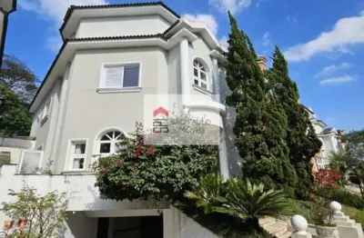 Casa em conndomínio no brooklin de 610m² sendo 4 suítes, 2 varandas , 5 vagas e muito mais!!!