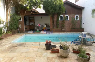 Linda casa a venda em excelente localização na região do planalto paulista!