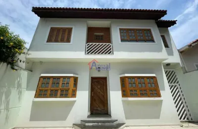 A casa da nhandu tem: terreno 200 m² construção 250 m² aproximadamente