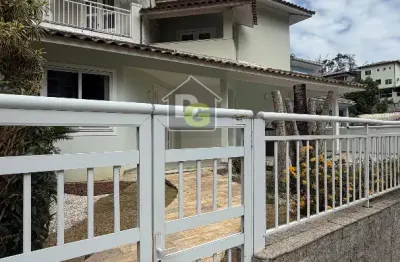 Oportunidade! ótima casa condomínio fechado. moderna. 2 salas, 3 quartos, escritó,suíte, lazer, gars