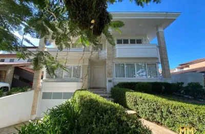Casa disponível para à venda próximo a jurerê internacional, florianópolis, sc