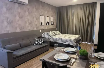 Lindo apartamento studio mobiliado e equipado a poucos metros da praia dos ingleses