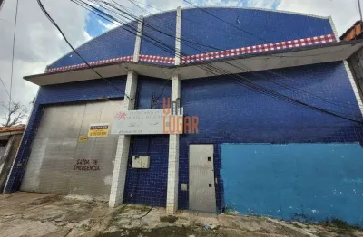 Galpao grande com aproximadamente 885m2 para aluguel na travessa lomas valentina, pedreira.