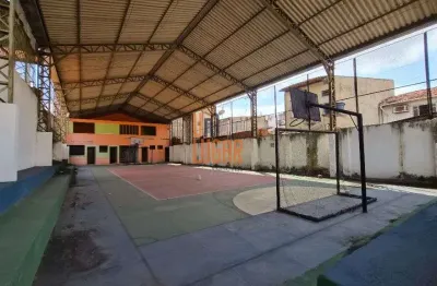 Um lugar imoveis vende grande complexo comercial com 1.600m2 construidos belem-pa