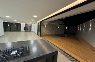 Sobrado alto padrão no setor jaó ,lote de 480 mt com piscina!!