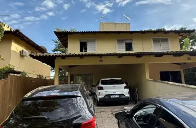 Casa em condomínio fechado com 3 quartos à venda na Rua RIT 3, Q, Residencial Itamaracá, Goiânia