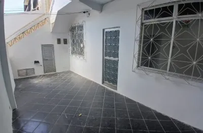 Casa (tipo apto) em oswaldo cruz, 3 quartos. rua tranquila  e residencial
