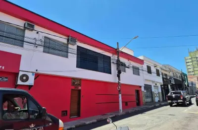 Sobreloja para locação comercial no centro de tatuí, com 95m² por r$ 3.000,00 mais o valor do iptu.