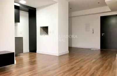 Apartamento à venda na cidade baixa – porto alegre – 2 dormitórios (1 suíte) – 71m² – rua lima e silva  excelente apartamento à venda na cidade baixa, em porto alegre, com 71m² de área privativa. poss