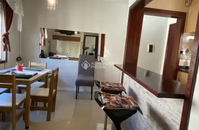 Apartamento 2 Dormitórios, Semi-Mobiliado - Excelente Localização!