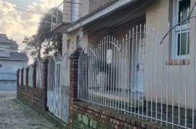 Casa com 5 quartos à venda na Rua Juruá, 251, Jardim São Pedro, Porto Alegre