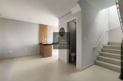 Casa em condomínio, composta de 2 quartos, sendo 1 suíte e 1 vaga no concórdia