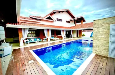 Excelente casa alto padrão  com 6 dormitórios sendo 2 suites  r$ 1.800.000.00 - jardim marcia i - peruíbe/sp