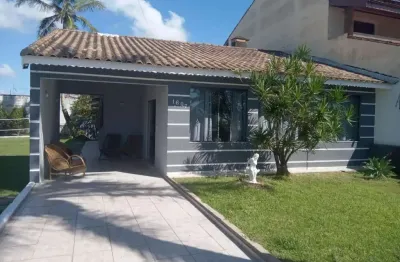 Casa com 4 dormitórios à venda, 243 m² por r$ 1.100.000 - frente ao mar  -jardim ribamar - peruíbe/sp