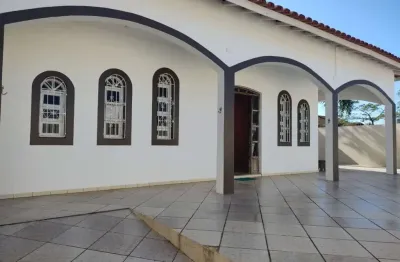 Excelente  casa com 3 dormitórios sendo 1 suite, 232 m² por r$ 535.000 - balneario florida - peruíbe/sp