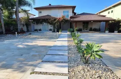 Imóvel espetacular alto padrão bouganville 5 com toda segurança sendo 5 suítes r$ 2.500.000.00