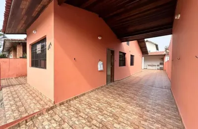 Casa com 3 dormitórios à venda, 130 m² por r$ 600.000,00 - três marias - peruíbe/sp