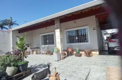 Casa proximo ao centro,  com 3 dormitórios à venda, 157 m² por r$ 630.000 - jardim barra de jangada - peruíbe/sp