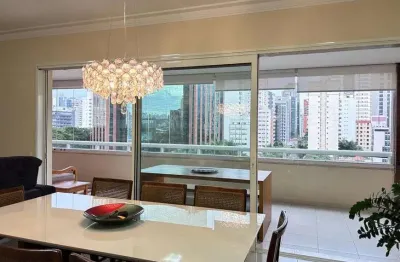 Apartamento com 2 quartos para alugar na Rua Benedito Lapin, 197, Itaim Bibi, São Paulo