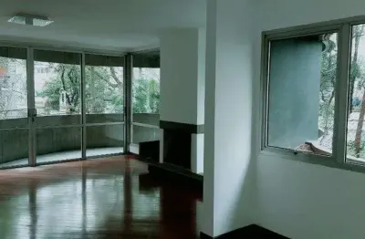 Apartamento com 3 quartos para alugar na Rua Balthazar da Veiga, Vila Nova Conceição, São Paulo