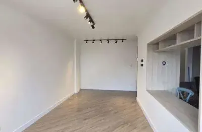 Apartamento totalmente reformado com vista para o ibirapuera