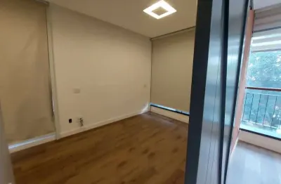 Casa com 1 quarto para alugar na Avenida Jurucê, Indianópolis, São Paulo