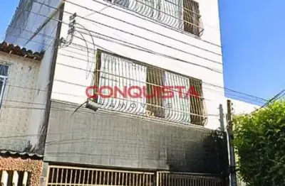 Apartamento com 2 quartos para alugar na rua eusébio de queirós, 53, montese, fortaleza por r$ 1.400