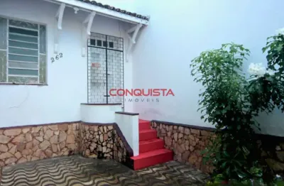 Casa com 3 quartos para alugar na rua teresa cristina, 262, centro, fortaleza por r$ 1.200