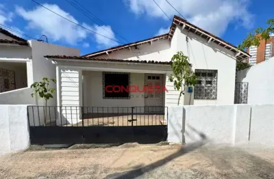 Casa com 3 quartos para alugar na rua tibúrcio cavalcante, 2111, dionisio torres, fortaleza por r$ 2.900