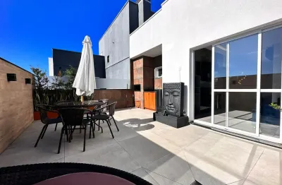 Belissima cobertura duplex, totalmente mobiliada c/terraço gourmet