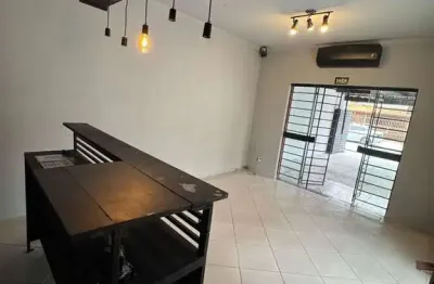 Casa comercial com 1 sala para alugar na Vila Aparecida, Taubaté 