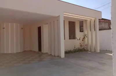 Casa com 3 quartos à venda no Jardim Jequitibá, Caçapava 
