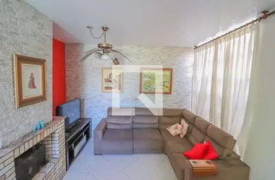 Casa para venda - centro, 3 quartos,  380 m² - são leopoldo