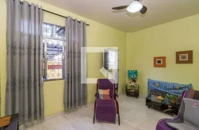 Casa com 2 quartos à venda na Rua Muana, Penha, Rio de Janeiro